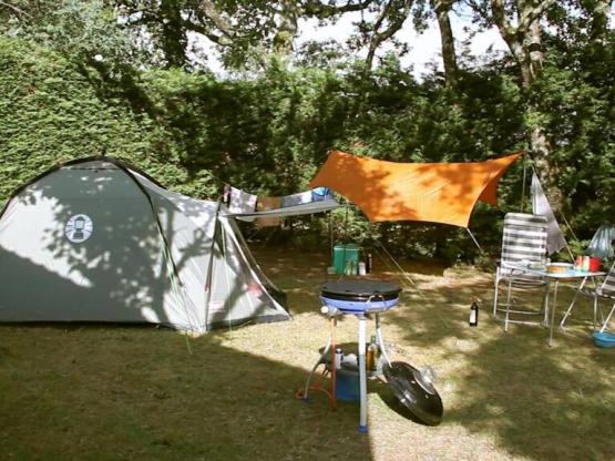 Stellplatz + Zelt oder Wohnwagen