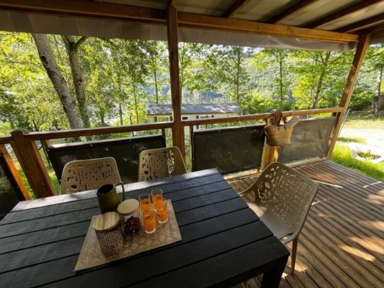 Mobilheim Confort 29m² (3 Zimmer) + überdachte Terrasse 14m²