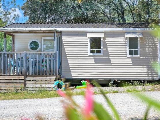 Comfort stacaravan - 28 m² (2 slaapkamers - airconditioning - TV)