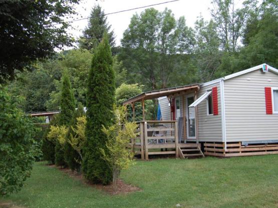 Mobilheim Lodge 24m² / 2 Zimmer - Überdachte Terrasse