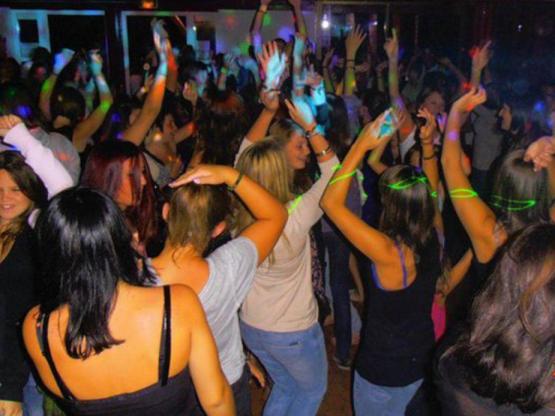 Case Studio (3 Erwachsenen + baby)