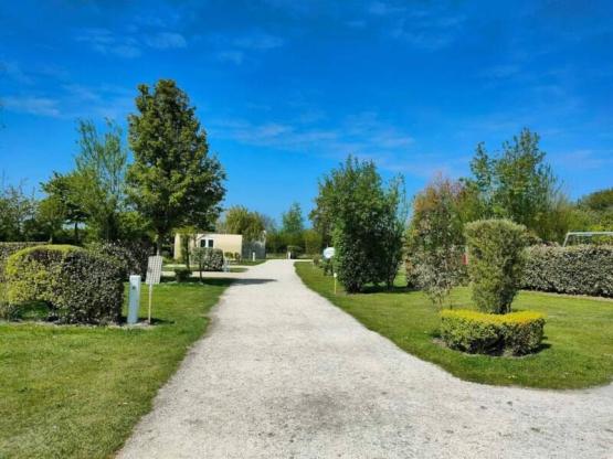 Stellplatz (100m²)