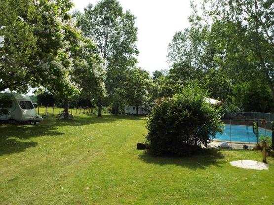 Einzelstellplatz mit Elektrizität (6A) (TCMU)