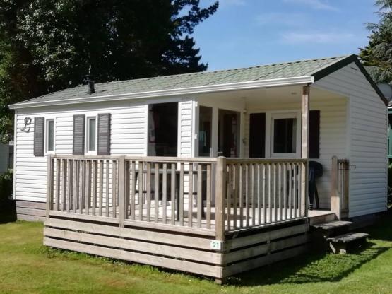 Mobilheim PACIFIQUE 30m² - 2 Zimmer / Halbüberdachte Terrasse