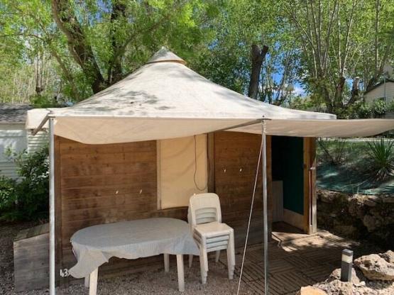 LODGE TOILE BOIS - zonder privé sanitair