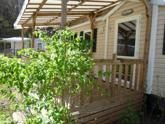 Mobilheim Mercure Confort 28m² - 2 Zimmer + überdachte Terrasse