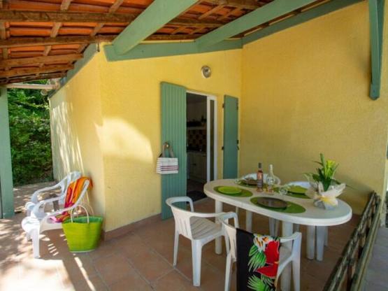 Cottage Mimosa 31m ² + 15m ² überdachte Terrasse