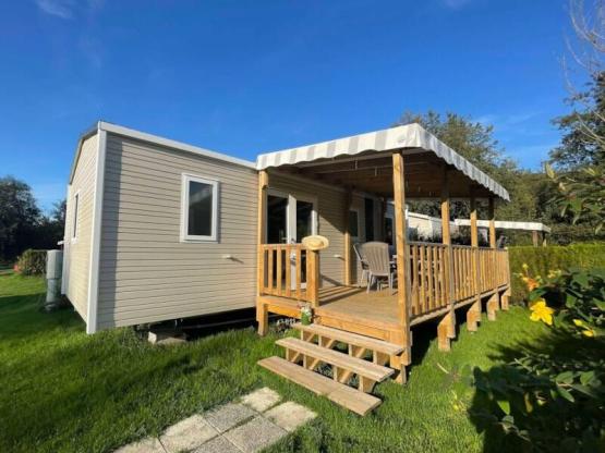 Mobilheim - KOMFORT - 3 Schlafzimmer - TV - mit halbüberdachter Terrasse (Mittwoch: Juli/August)