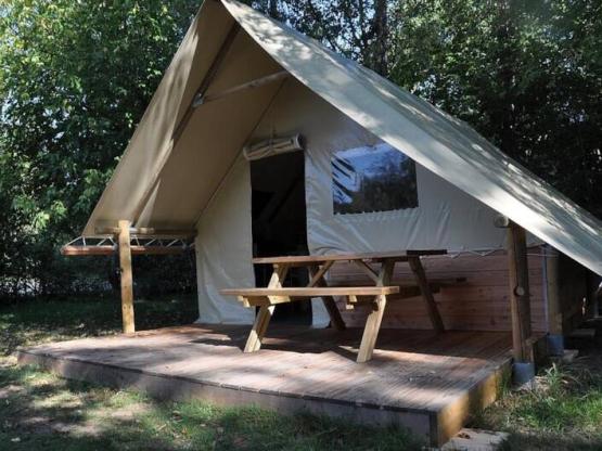 Zelt 'Amazone' 20 m² + terrasse