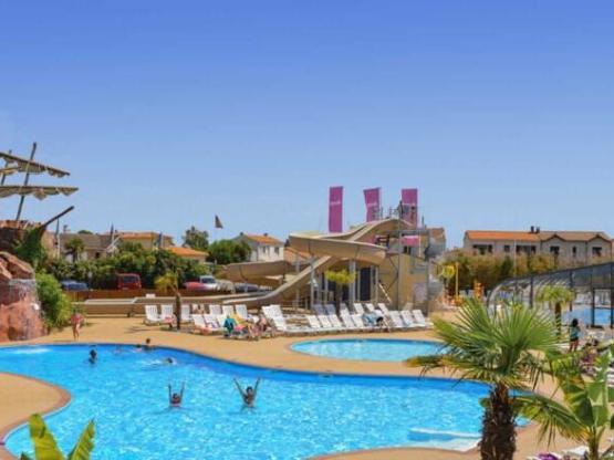 Tribord Stellplatz mit Strom