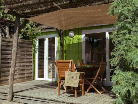 Paillotte BAYA PREMIUM 24m² / 1 Schlafzimmer - Terrasse 11m²