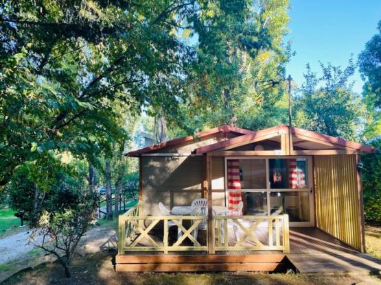 Chalet Bouleau Standard 20m² - 2 Schlafzimmer + Überdachte Terrasse 10m²