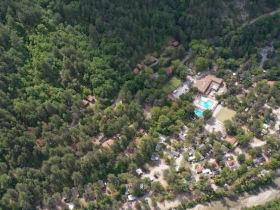 Mobil-Home Confort + Relax 33m² (3ch-6pers) + Terrasse couverte + Clim - Tarif 1 à 6 pers.