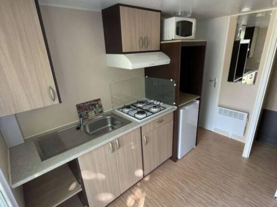 Luxus-Mobilheim ALESIA 2 Schlafzimmer im Schatten