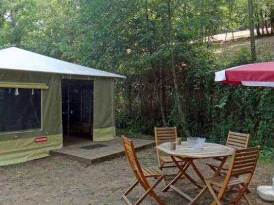 Tuchbedeckter Bungalow CARAÏBES 20 m² mit 2 Schlafzimmern