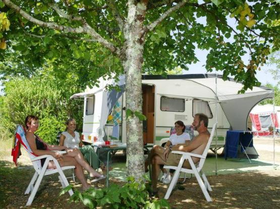 COMFORT STELLPLATZ - 2 Pers. im Preis enthalten