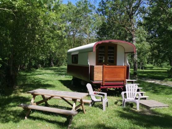 WOHNWAGEN 10m² (ohne sanitäre Anlagen)