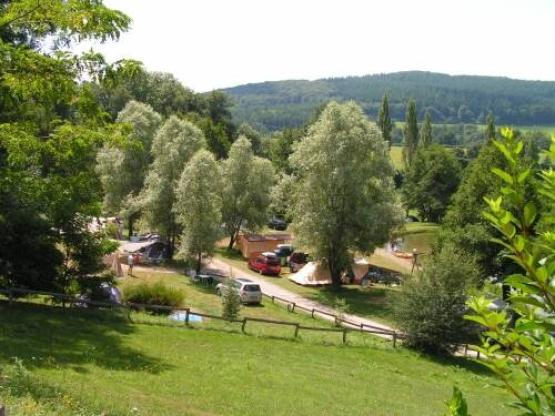 Tarif Nature : Stellplatz + 1 Auto mit Zelt, Wohnwagen oder Wohnmobil