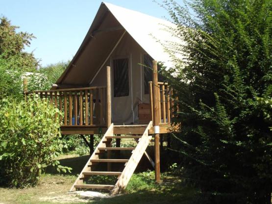 Zelt Leinwand und Holz