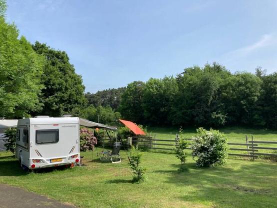 Campen : Stellplatz für Wohnwagen oder Wohnmobil