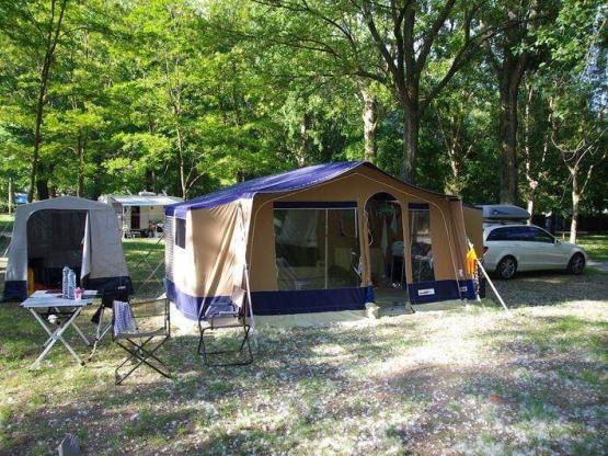 Stellplatz XXL (1 Zelt, Wohnwagen, Wohnmobil / 1 Auto)