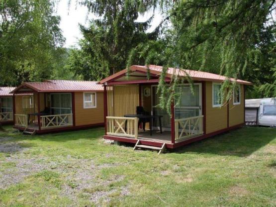 Chalet „CONFORT“, 24 m² (2 Schlafzimmer) + überdachte Terrasse mit Aussicht
