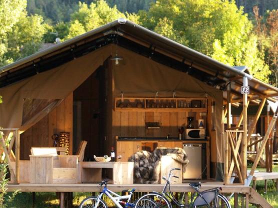 Safari Lodge 35m² isoliert (2 Zimmer, Badezimmer, WC) + Terrasse