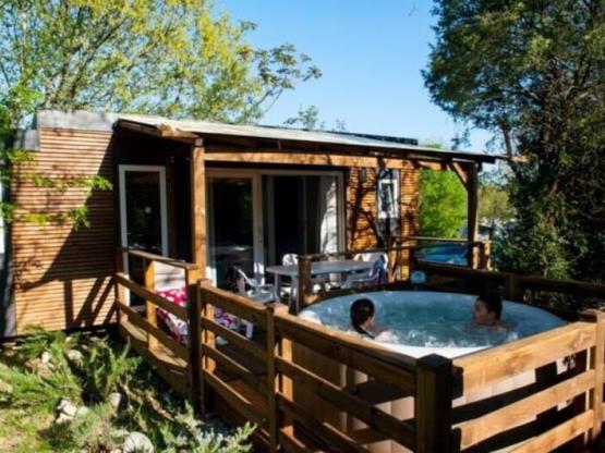 Mobil-Home Premium 2 Schlafzimmer - Klimaanlage+ SPA