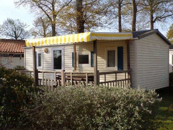 Mobilheim  Eco 28m² (2 Zimmer) + Halbüberdachte Terrasse