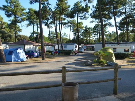 Pauschale B: Stellplatz + Fahrzeug + Strom 10A