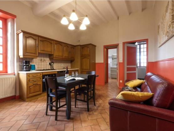 Gasthof - 2 Zimmer - 1 Bad - Pignon 1. Etage