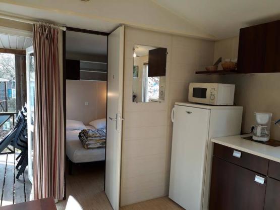 Mobilheim 3 Zimmer 30m² mit Klimaanlage und Fernseher+ überdachte Terrasse 6m²