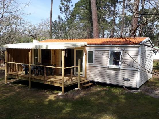 Mobilheim 3 Zimmer 30m² mit Klimaanlage und Fernseher+ überdachte Terrasse 6m²