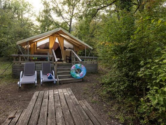 Ungewöhnliches Naturzelt 2*