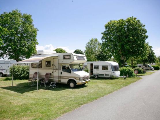 Komfort Paket (Zelt, Wohnwagen, Wohnmobil / 1 Auto + strom)