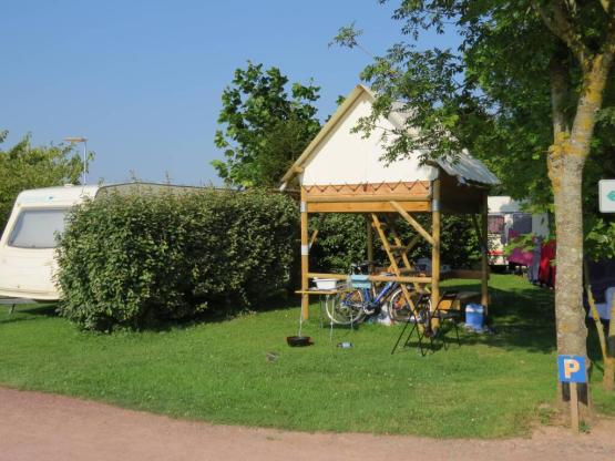 Zelt Bivouac auf Pfählen STANDARD 5m² - 1 Zimmer - ohne sanitärausstattung - ohne Strom