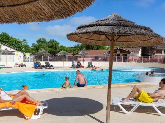 La Tot'prête à camper 5 pers 2 ch.