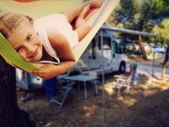 Stellplatz + Auto + Zelt/Wohnwagen oder Wohnmobil