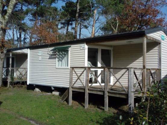 Mobilheim 2 Zimmer / Halbüberdachte Terrasse