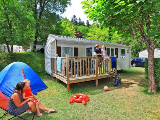 Mobilheim Pacifique CONFORT 25m² - 2 Zimmer + Halbüberdachte terrasse  10m² + TV