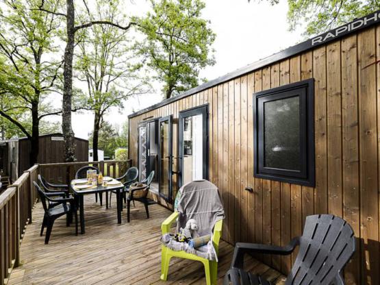 Mobilheim Rocamadour 26m² mit sanitären Anlagen + terrasse