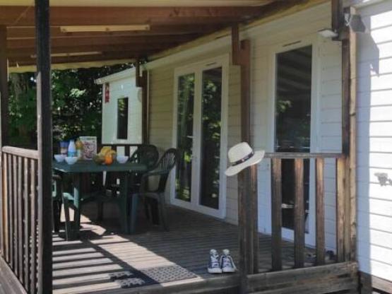 Mobilheim 25 m² / 2 Zimmer - überdachte Terrasse TV