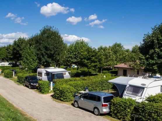 Parcela Confort + electricidad