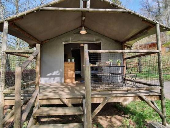 Ecolodge CONFORT  23 m² (2 Zimmer) + überdachte Terrasse - ohne Sanitäranlagen