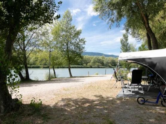 Komfort Platz 130 m², am Fluss