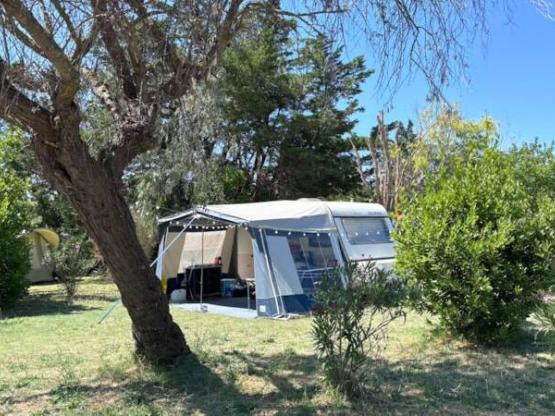 Wohnmobil, Zeltstellplatz oder Wohnwagen