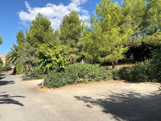 STELLPLATZ + STROM (6A)