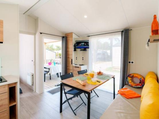 Mobilheim Escapade Confort 27m² - 2 Schlafzimmer + Fernseher