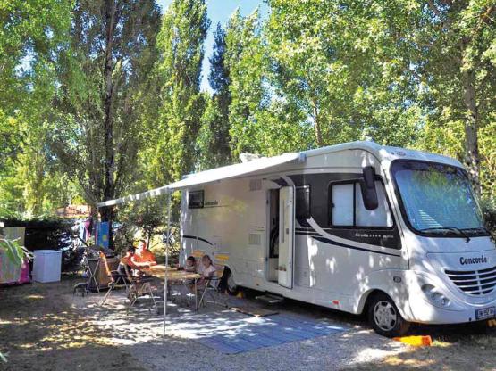 Stellplätze Tourisme Grand Espace+ 140m²