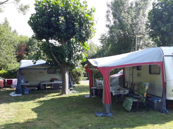 Stellplatz + Wohnmobil + strom